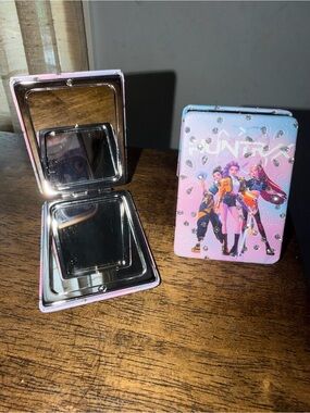 Cute K Pop Pink Gradient Compact Mirror with Character Artwork